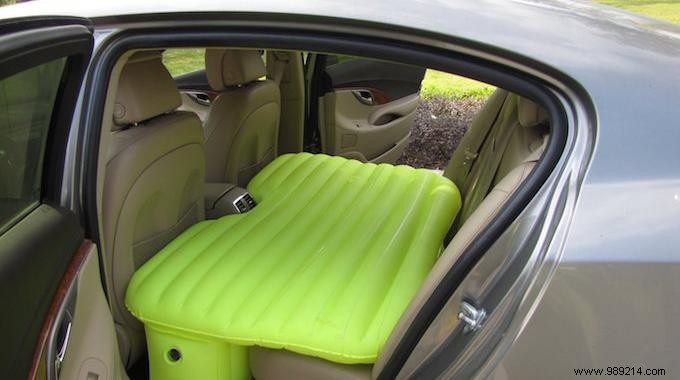Smart Product:The Inflatable Mattress For Sleeping In The Car WITHOUT Breaking Your Back. 