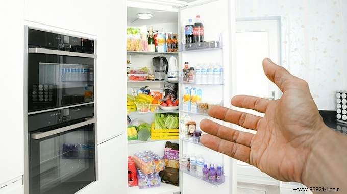 Choosing a Used Refrigerator from an Envie Store. 