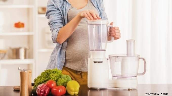 How a Food Processor Saves Money on Groceries. 