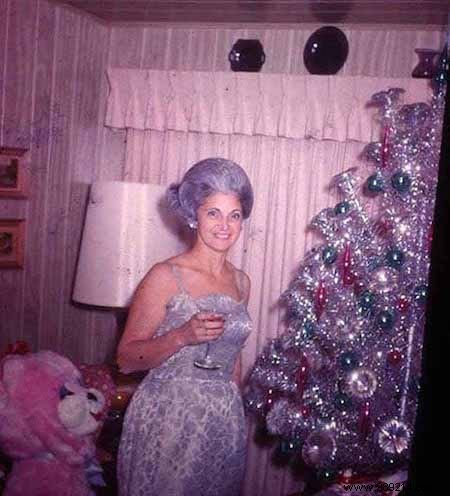 Relive the Christmas of Yesteryear:Here are 40 Christmas Photos From the 1950s. 
