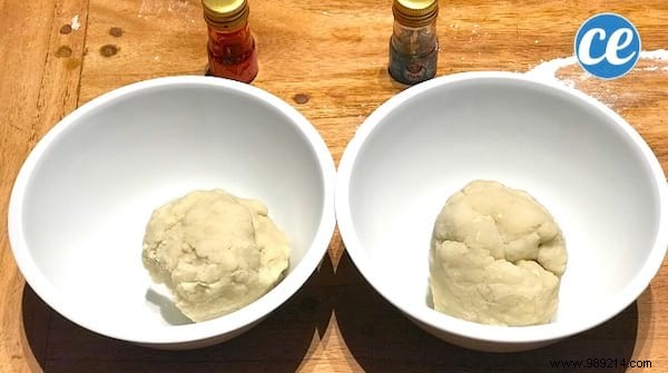 How To Make 100% Natural Play Dough SAFE For Your Kids. 