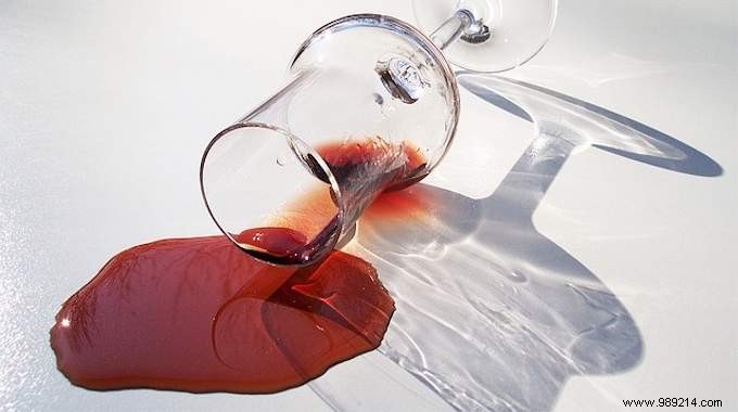 How to Remove a Wine Stain? 