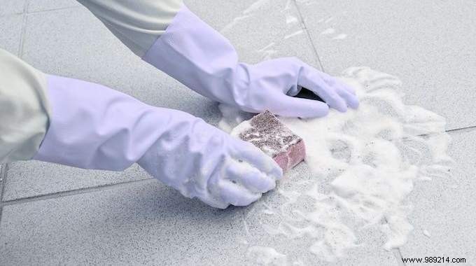 No More Dirty Tile Grouts:1 Money-Saving Tip To Clean Them. 