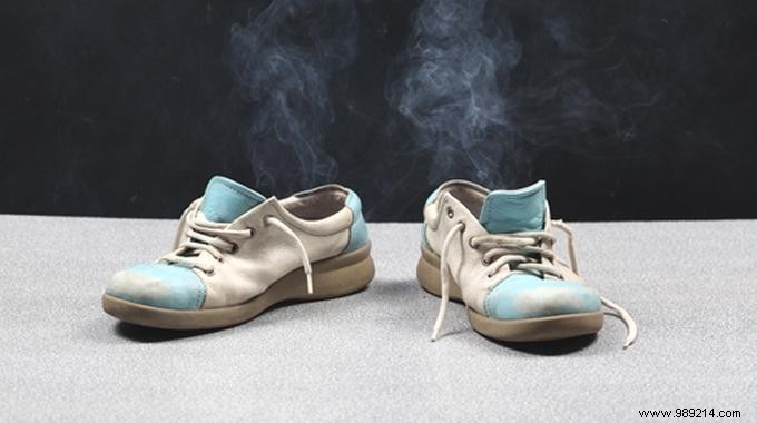 The Trick to Remove Sweat Smell from Shoes. 