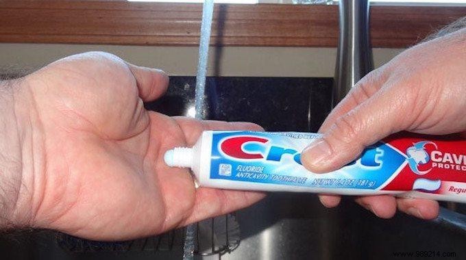 15 Surprising Uses For Toothpaste You Didn t Know About! 