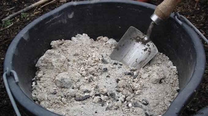 32 Surprising Uses of Wood Ash:Don t Miss #28! 