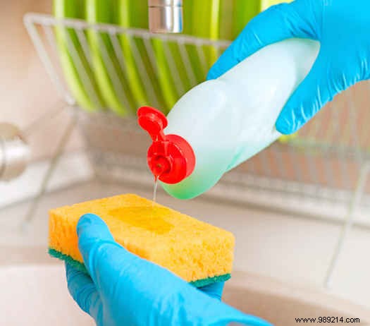 29 Tricks To Make Washing Up EASIER. 