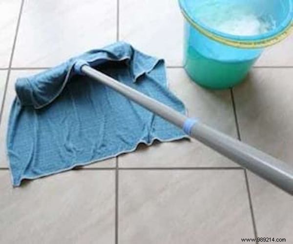 31 Amazing Uses for Dish Soap. Don t miss #25! 
