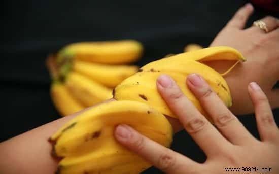 Stop Throwing Banana Peels! Here are 23 ways to use them. 