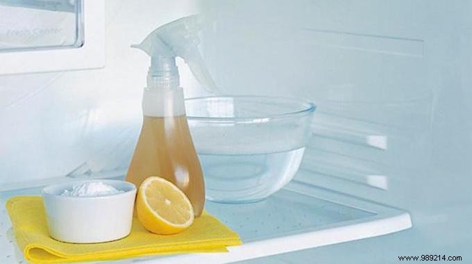 2 Simple and Effective Tips to Disinfect the Fridge WITHOUT Bleach. 