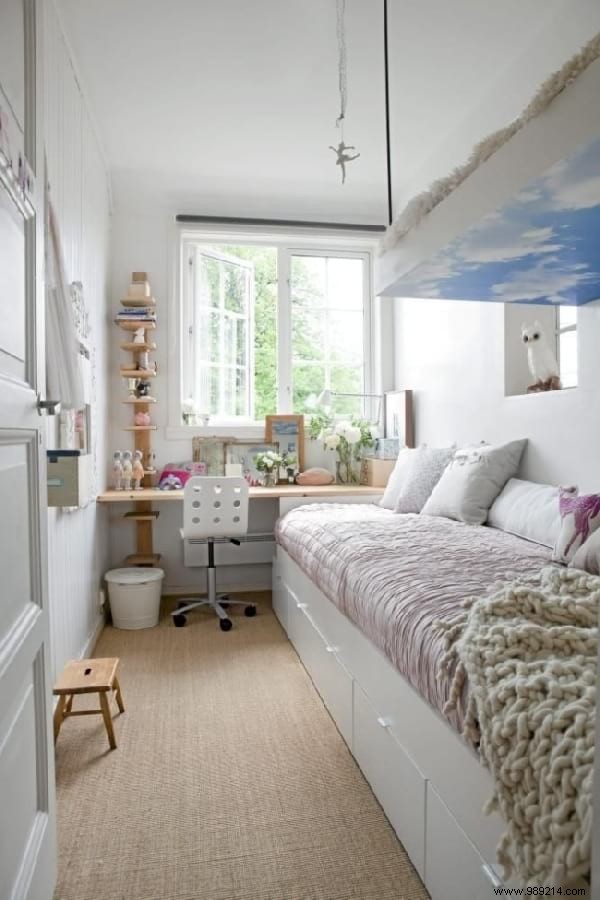 20 Genius Ideas To Easily Save Space In A Bedroom. 