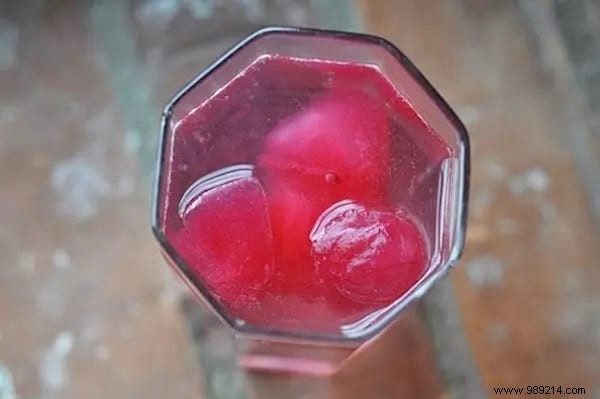 14 amazing uses for ice cube trays. 
