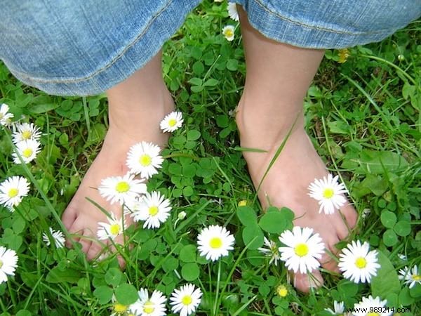 Children MUST walk barefoot. Here s why. 