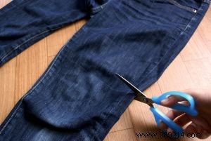 Cutting Up Your Kids  Clothes:Why It s A Good Idea. 