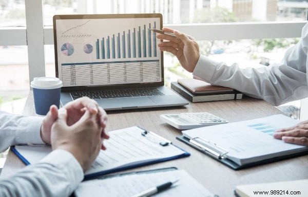 7 Ways to Create a Great Financial Report 