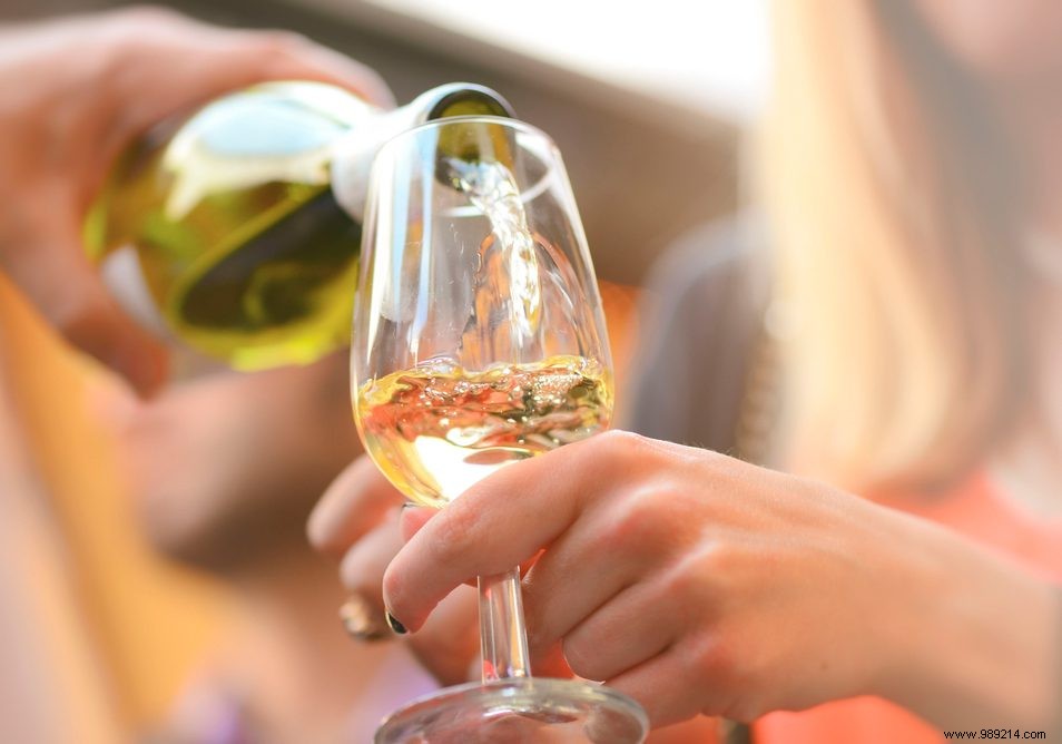 How long can you keep white wine? 