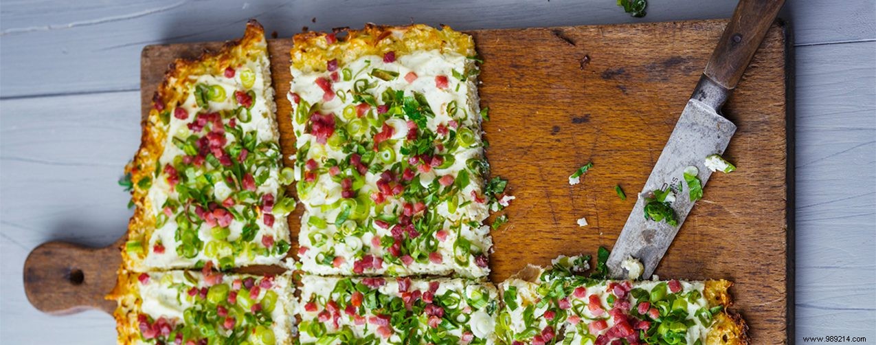 Recipe for cauliflower flammkuchen with 3 types of cheese 
