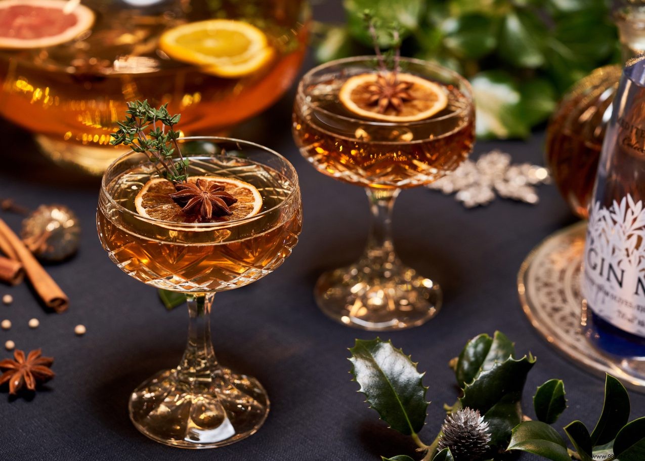 Recipe for Gin Mare gingerbread holiday punch 