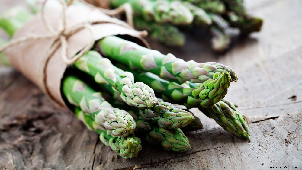 3 x cooking with green asparagus 