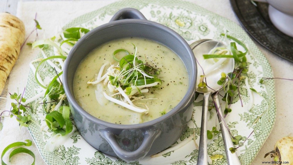 Recipe:Thai green curry soup with parsnip 