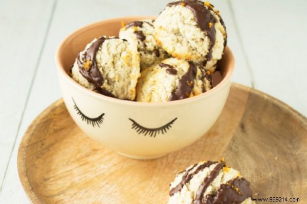 Recipe from  Happy sugar-free sweet! :orange and chocolate coconut macaroons 