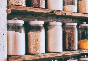 10 healthy pantry products you should always have at home 