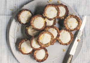 Recipe:Dr. Megan Rossi:Cashew Chia Tarts with Lemon Curd 