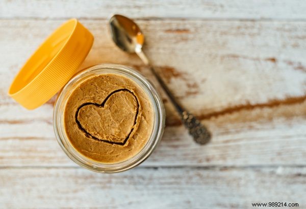3 tips when choosing real healthy peanut butter 