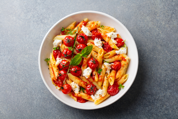 You don t want to miss this pasta trend:baked feta pasta 