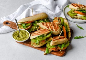 Energizing Breakfast Panini: Chicken, Mozzarella, and Kiwi Pesto Recipe