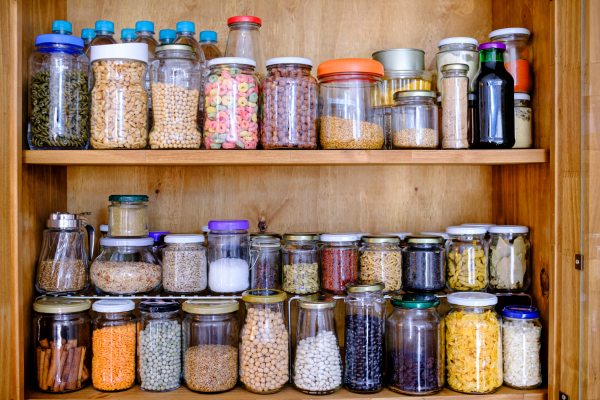 9 steps for clearing your pantry 