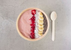 Breakfast idea:smoothie bowl 