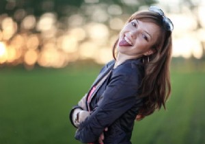 Tongue Scraper vs. Toothbrush: Which Cleans Better for Fresh Breath?