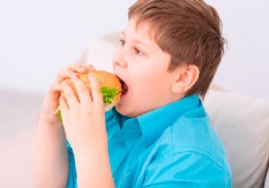 Should you point out to your child that you are overweight? 