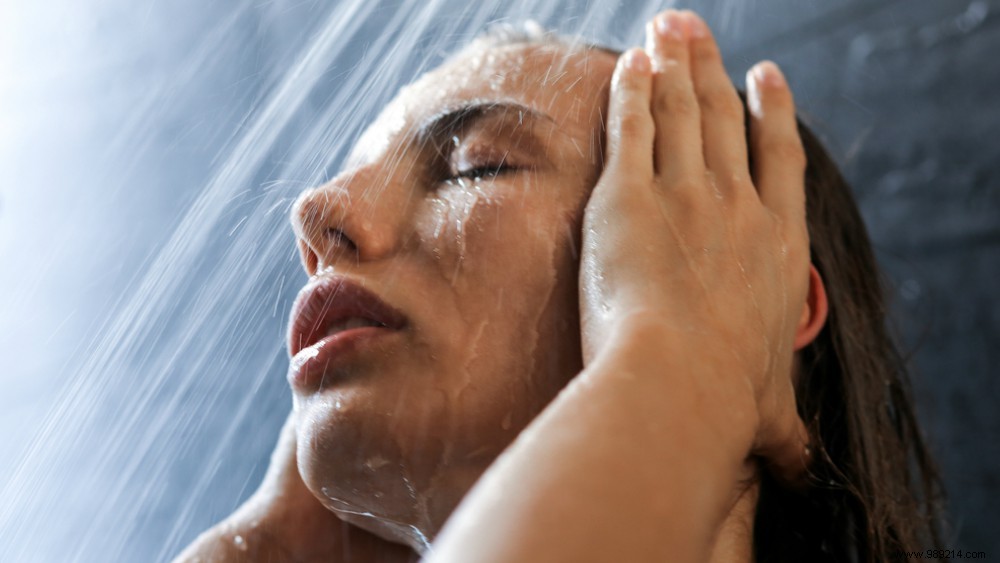 Showering (less) without soap:something for you? 