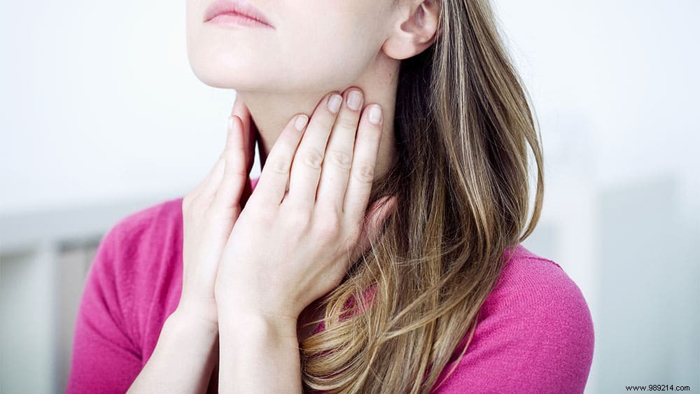 5 tips to soothe a sore throat 
