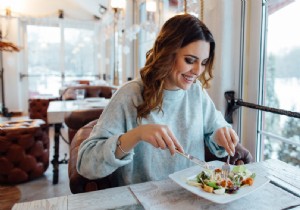 10 Nutrient-Packed Foods Under 100 Calories Per Serving for Healthy Eating