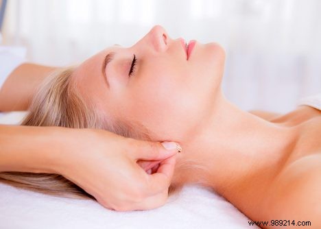 3 reasons to massage your ears 