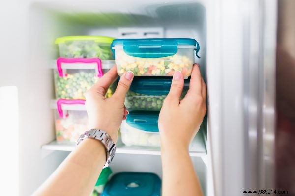 This is how you handle food in the freezer safely 