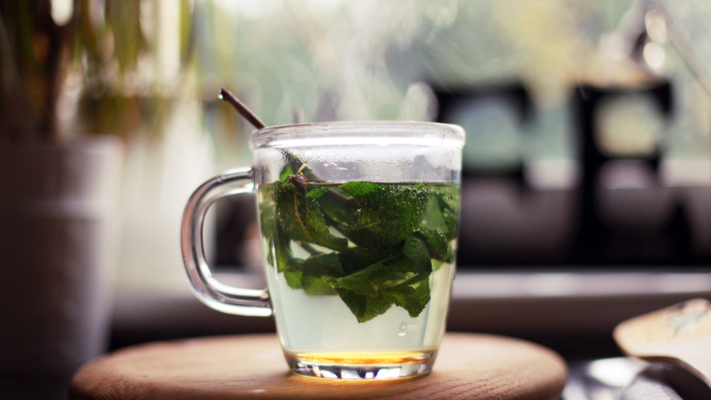 This is why you should really drink peppermint tea 