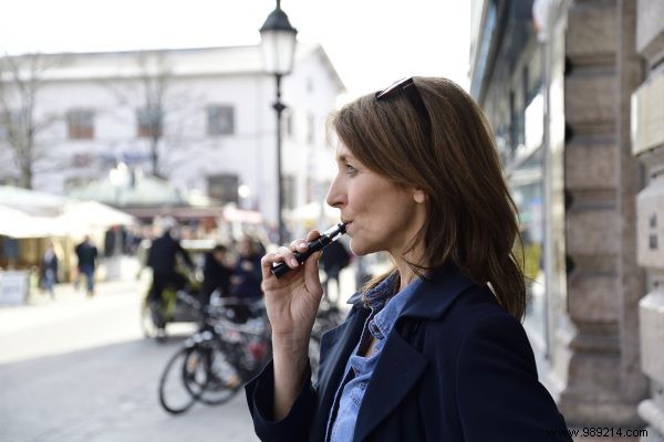 E-cigarette more harmful than thought 