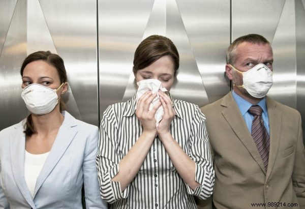Oh dear:coronavirus aerosols can stay in an elevator for about 20 minutes 