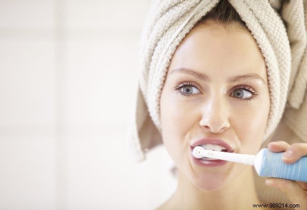 Is it bad to go to sleep without brushing your teeth? 