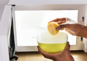 5 cleaning hacks for your microwave 