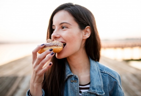 5 tips to cut down on sugar eating 