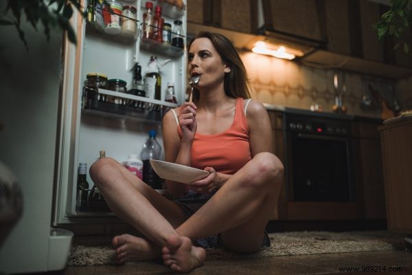 Is it normal to be hungry while losing weight? 