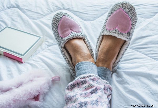 8 possible causes of always having cold feet 