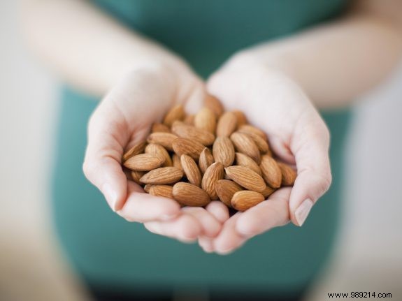 How healthy are almonds? Dietitian Noor explains 