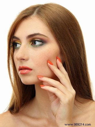 orange nails 