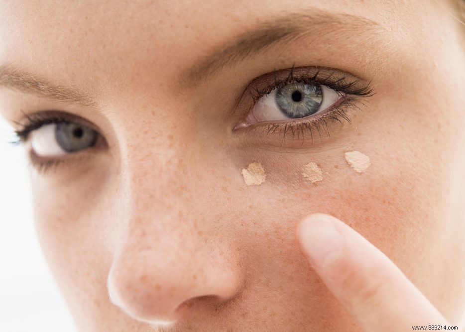Beauty blunder:too much concealer 